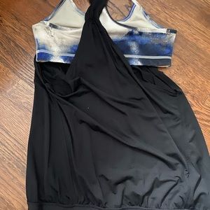 Lululemon top with built in aports bra